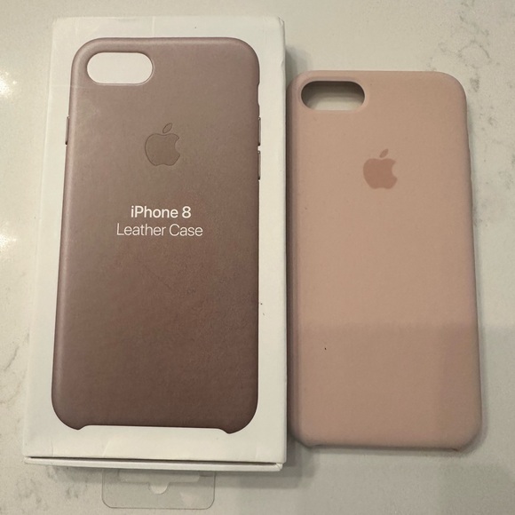 Apple iPhone 8 Leather Case - Light Pink - Picture 1 of 2